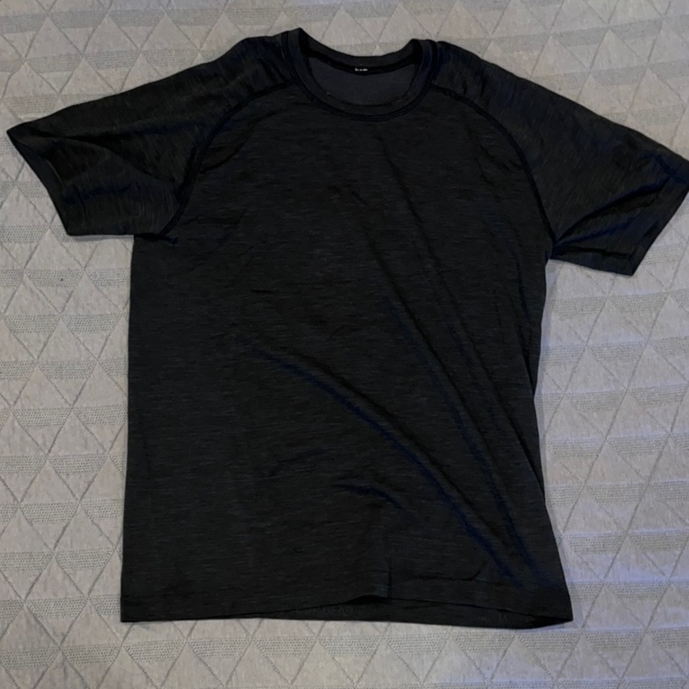 Lululemon Metal Vent Tee